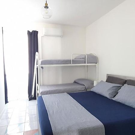 Appartamento In Piazza Italia Sant'Antioco Exterior foto